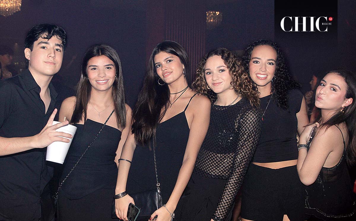 ALEJANDRO HERRERA, REGINA ALTAMIRANO, GRECIA BARRIGUETE, MARÍA ISABEL INGUANZO, NATALIA MARABOTO Y ANDREA JOSÉ GARCÍA felices en el festejo