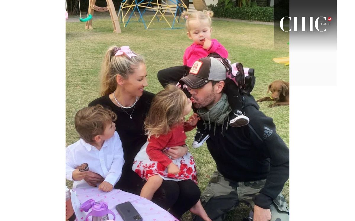 Anna Kournikova con sus hijas y Enrique Iglesias en silla de ruedas (Instagram)