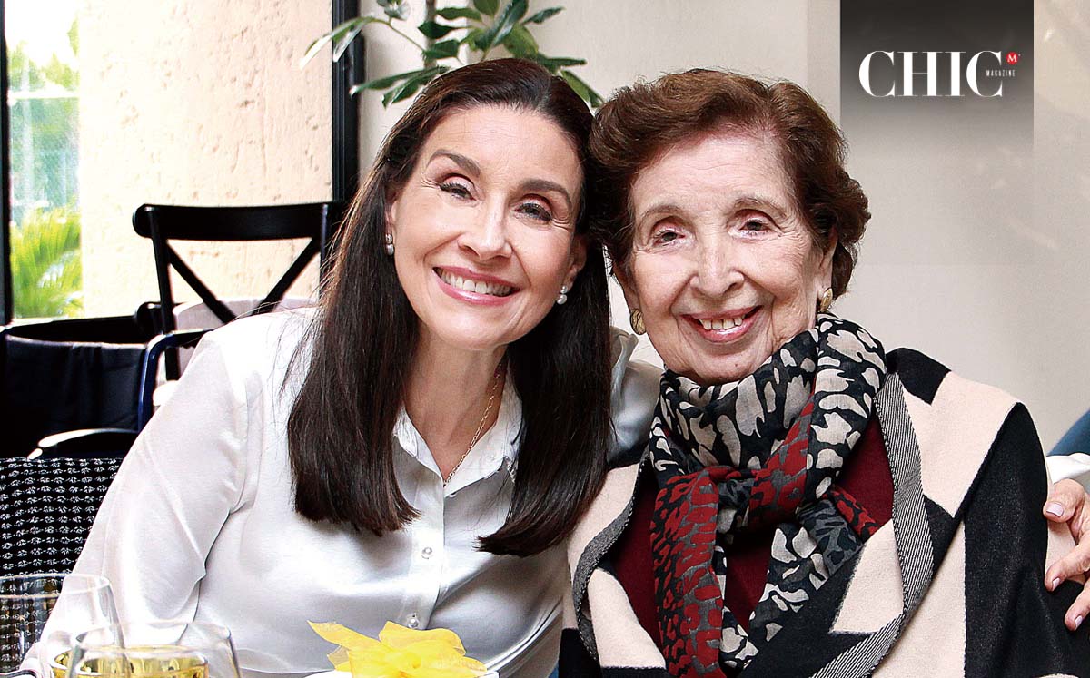 GRACIELA ZORRILLA Y GRACIELA DE ZORRILLA degustaron como plato fuerte de una lasaña con ensalada capri