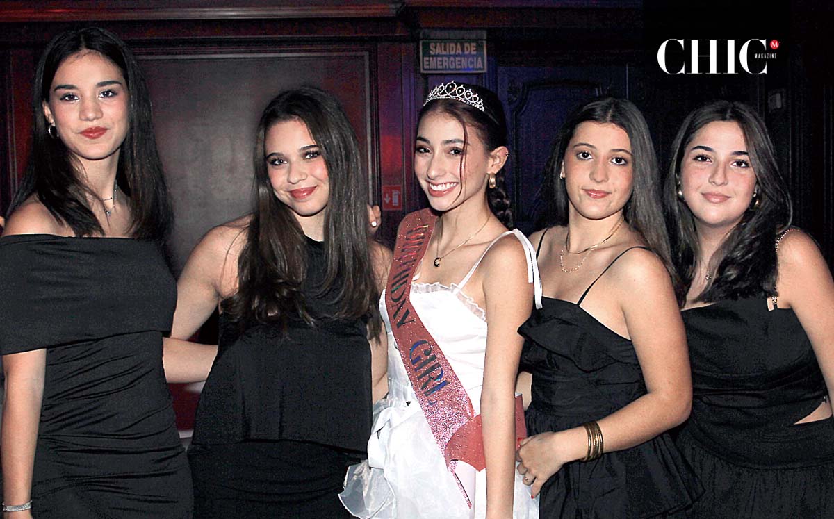 MARY CINDY CABALLERO, LAILA KAUACHI, CHABELY REYES, MARÍA ISABEL SCHEKAIBAN Y ANA CECY DE LA SERNA disfrutaron de deliciosos cocktails