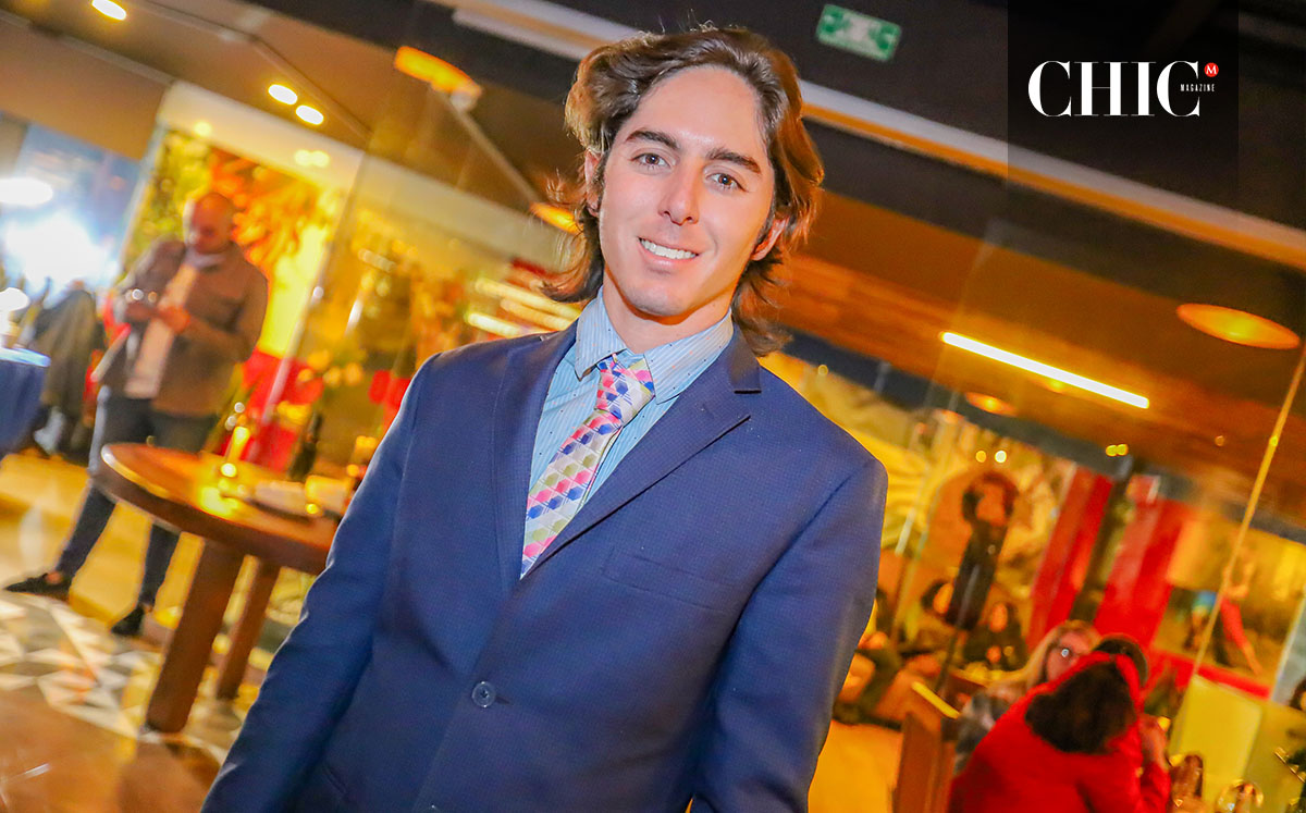 Geoffrey Hohmann (Edgar Segura)