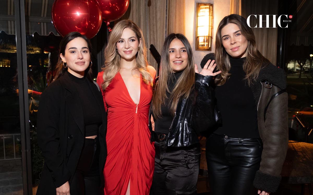 Mallory junto a Karla de la Garza y Melissa Morales