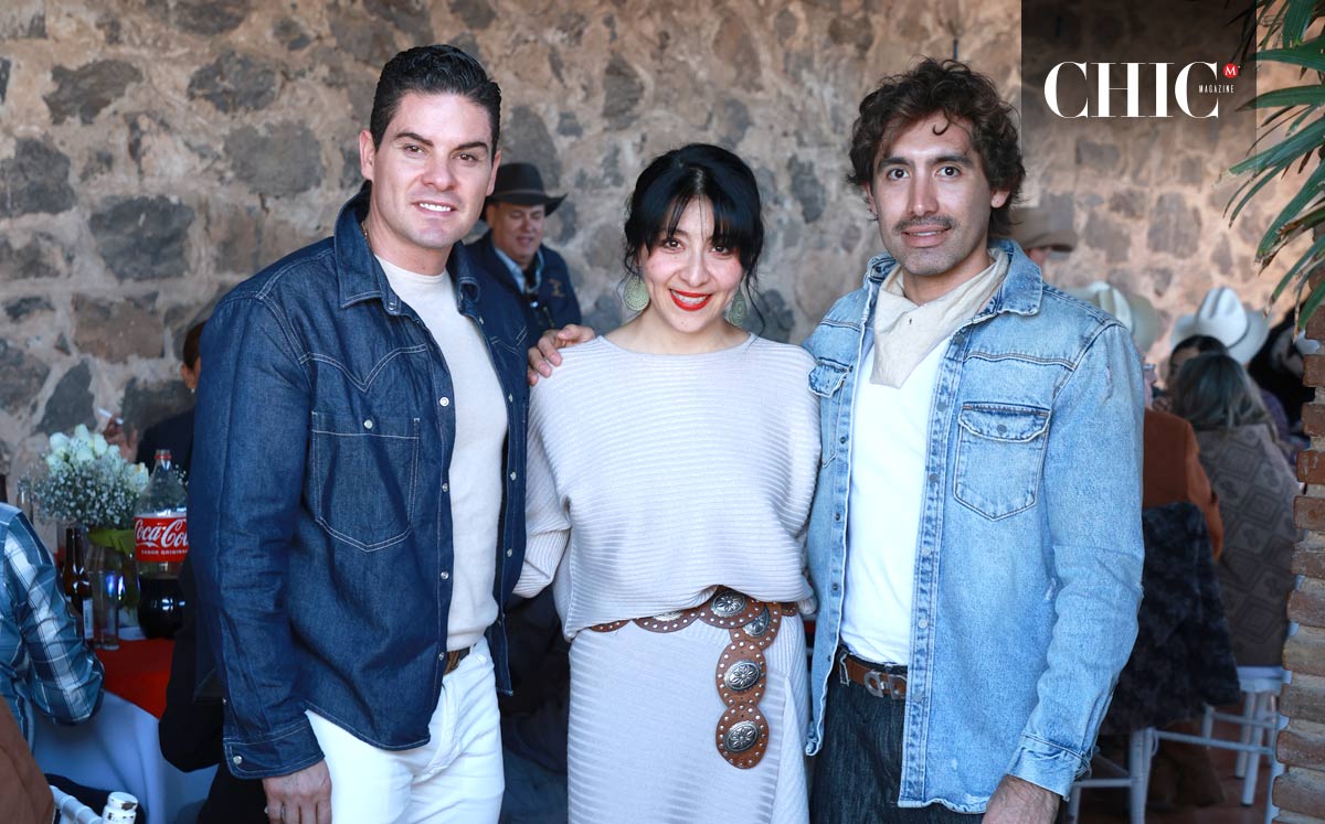 Mario, Julia María y Julián