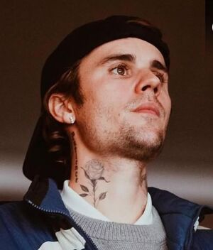 Justin Bieber sale en público con su hijo (Instagram)