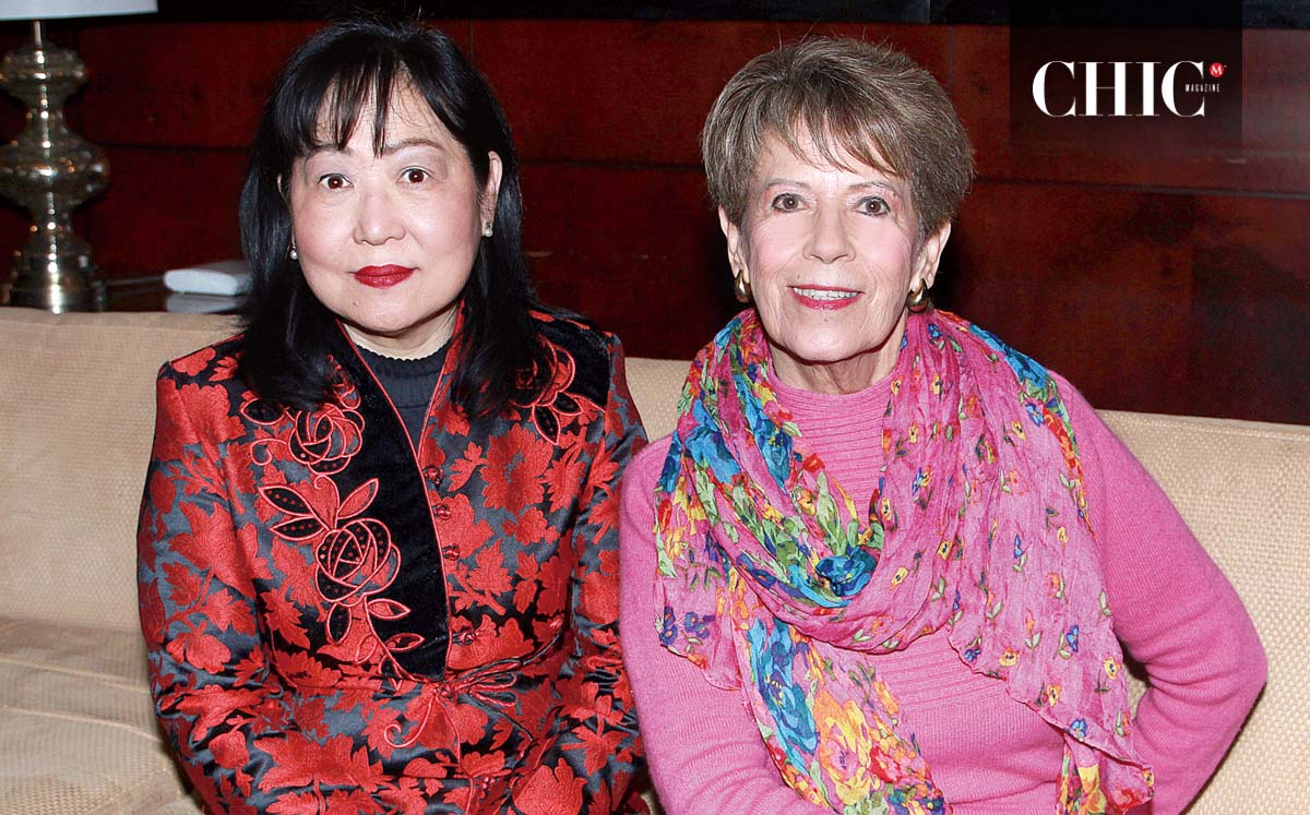 CAROLINA NISHIMURA Y ELENA DEL RAYO disfrutaron de las ponencias por parte de María de Jesús Cortés y Osiris Pérez