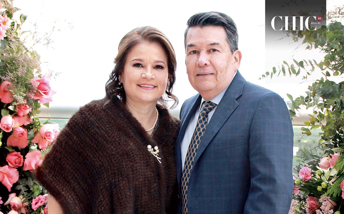 CARMEN LU Y FRANCISCO CECCOPIERI felices en la ceremonia