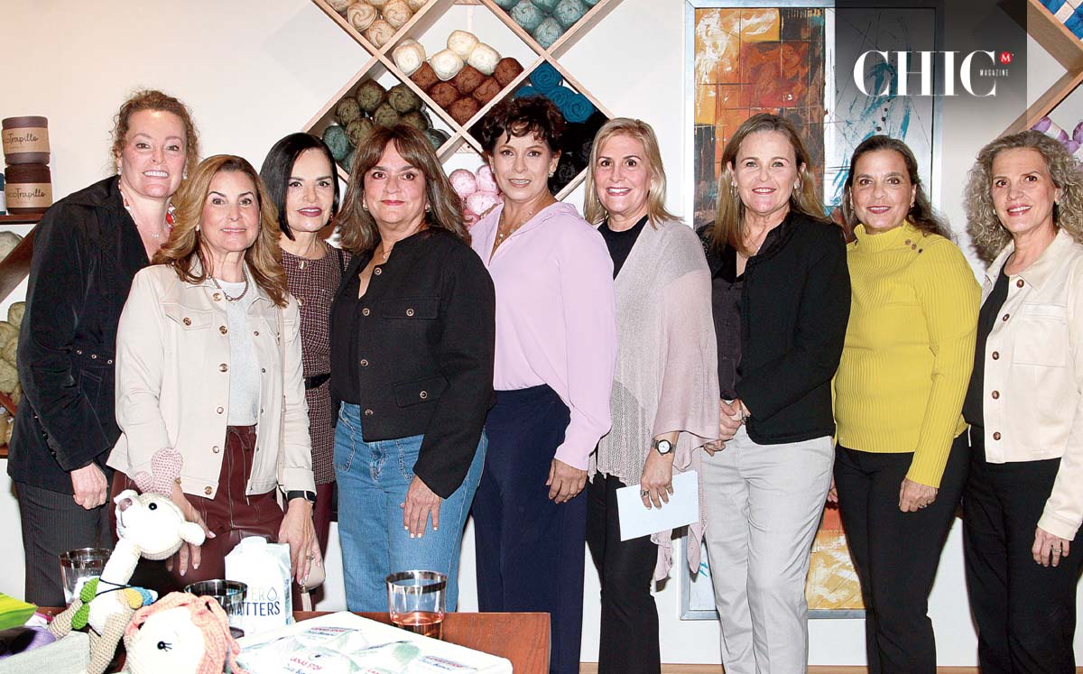 LOURDES DELGADO, SILVIA DE GARCÍA, SOFÍA MORALES, LIZ MANZUR, EVA CONTRERAS, ROSA MUELA, MABEL QUINTANILLA, NENO SCHEKAIBAN Y MARCELA POZO
