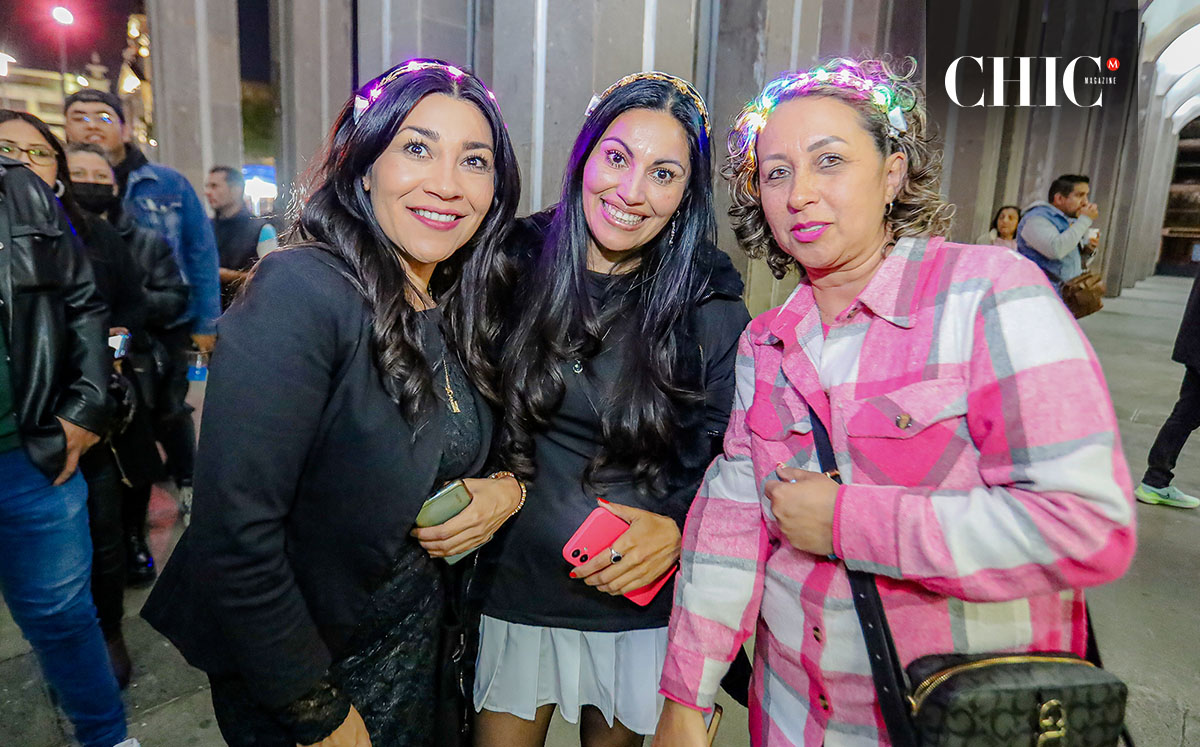 Marina Acosta, Delia Acosta y Katy Fuentes  / Braulio García)