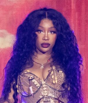 SZA: Así fue su look en el medio tiempo del Super Bowl (Foto: Getty)