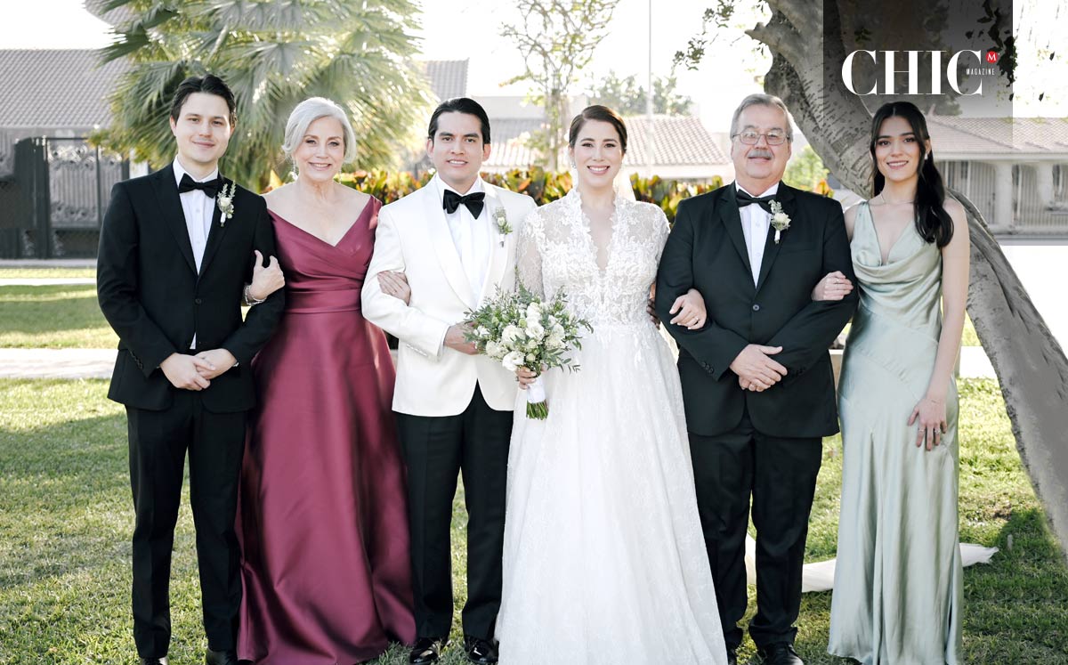 Familia de la novia. Jesús, Mónica, Emilio, Ana Cristina, Jesús y Angélica