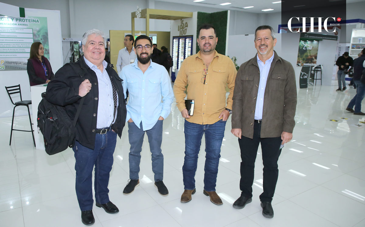 Ramiro, Estéban, Roberto y Ariel