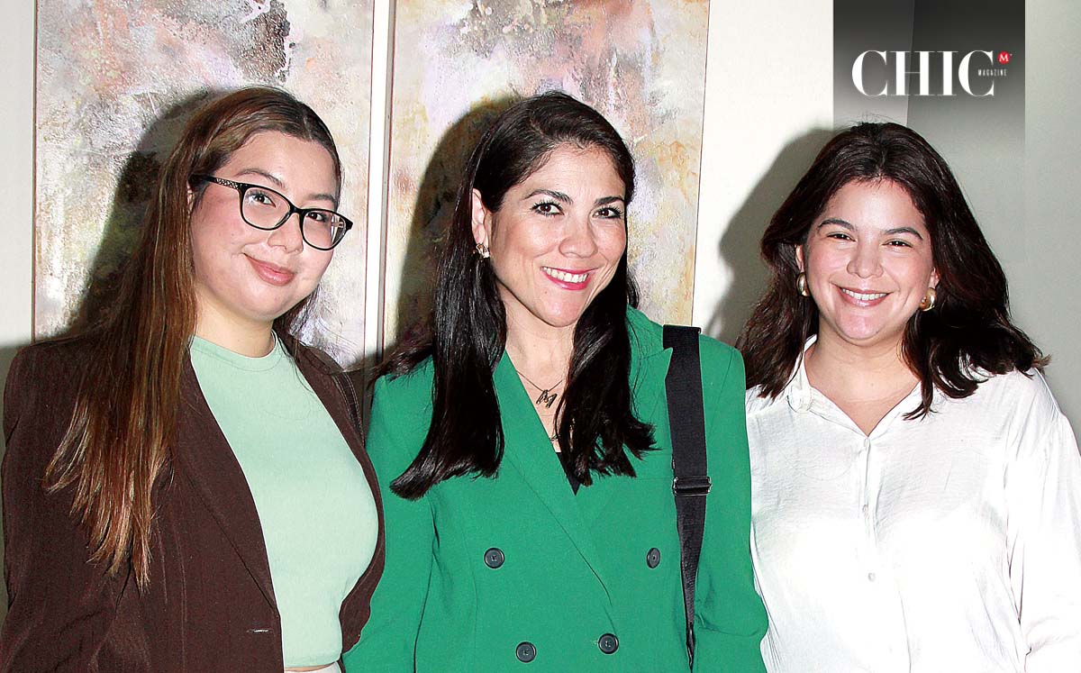 ERIKA MARTÍNEZ, MARIANA PRIEGO Y ANA LOURDES DOMÍNGUEZ asistieron a la bendición de las nuevas instalaciones