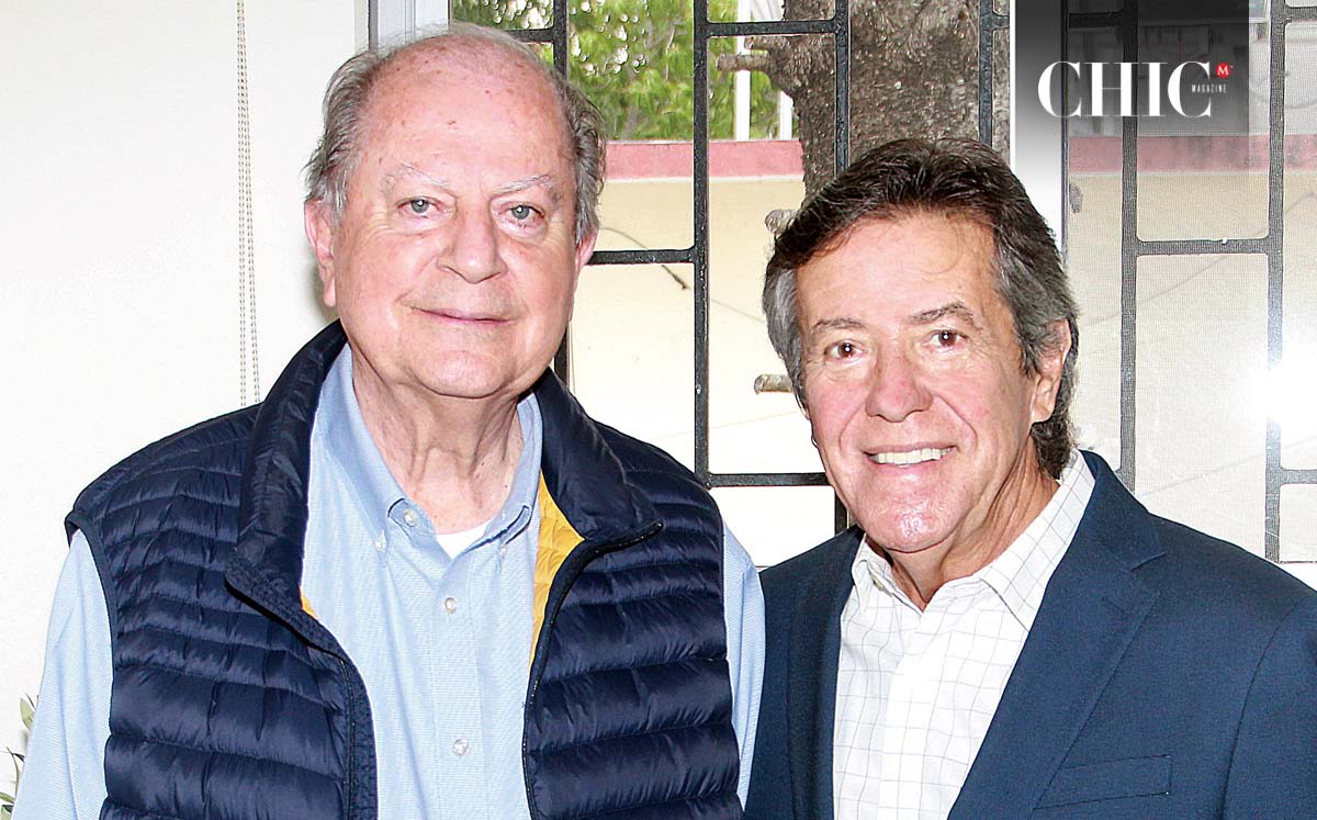 SERGIO SALAZAR Y ALBERTO CASTILLO nos regalaron sus mejores sonrisas en la Casa del Anciano