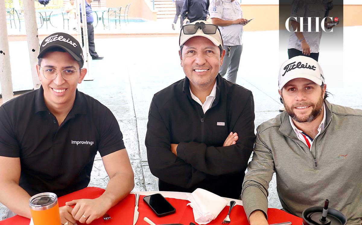 JORGE REYES, NÉSTOR CEBALLOS Y JOSÉ GERARDO SIERRA nos regalaron sus mejores sonrisas