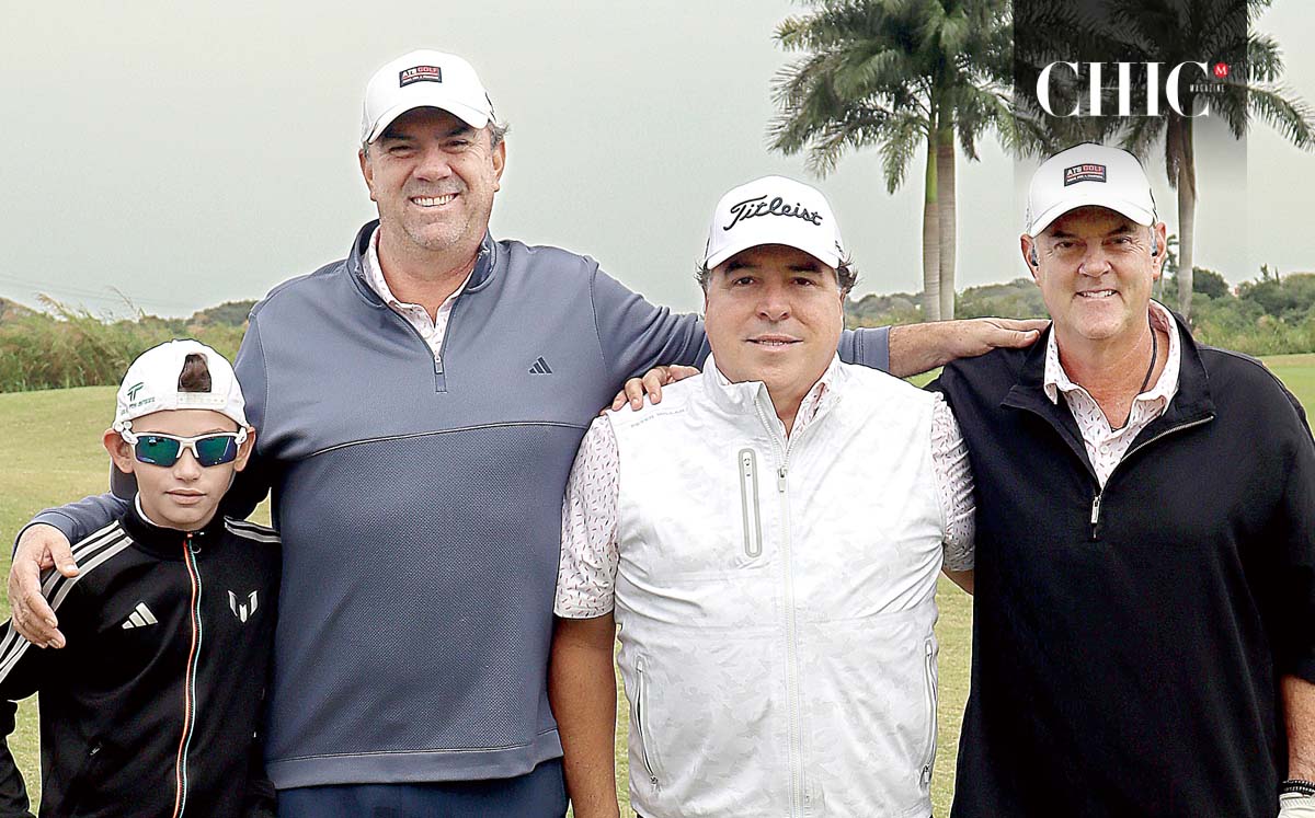LUIS SIMÓN, CARLOS GONZÁLEZ, JESÚS ALTAMIRANO Y JORGE GONZÁLEZ fueron recibidos con un kit de bienvenida