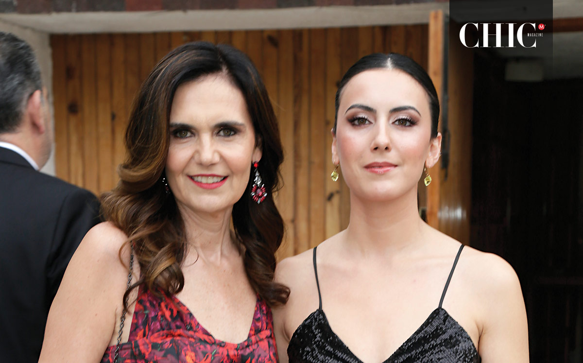 Olga Canales de Zambrano y Catalina Zambrano