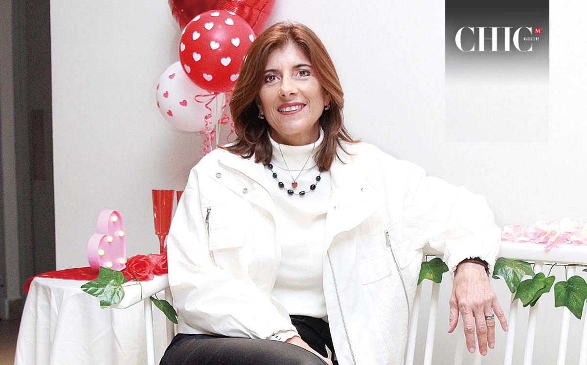 SUSANA HERNÁNDEZ disfrutó de una botana de ombligos de masa con mousse de chile morita, escabeche y chicharrón