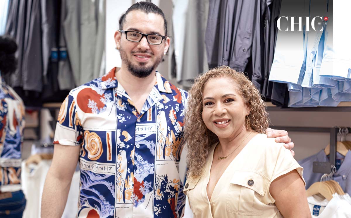 RICARDO VILET Y VERONICA LOREDO llegaron puntuales a la inauguración