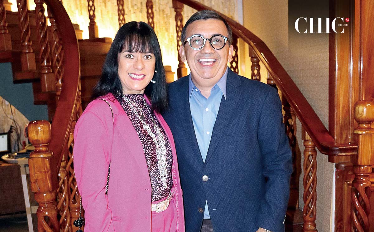 MARINA LOMELIN Y JORGE AGUAYO nso regalaron sus mejores sonrisas en El Porvenir