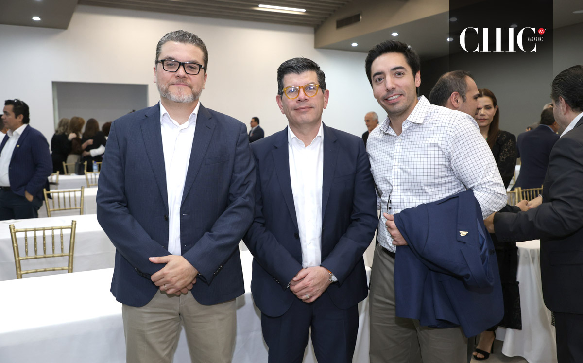 Arturo, Gerardo y Bollardo