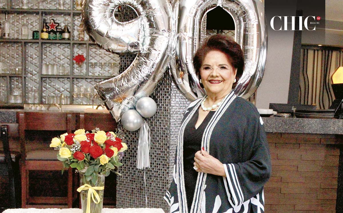 ELSA VÁZQUEZ feliz de festejar sus 90 años en el Club Campestre Tampico