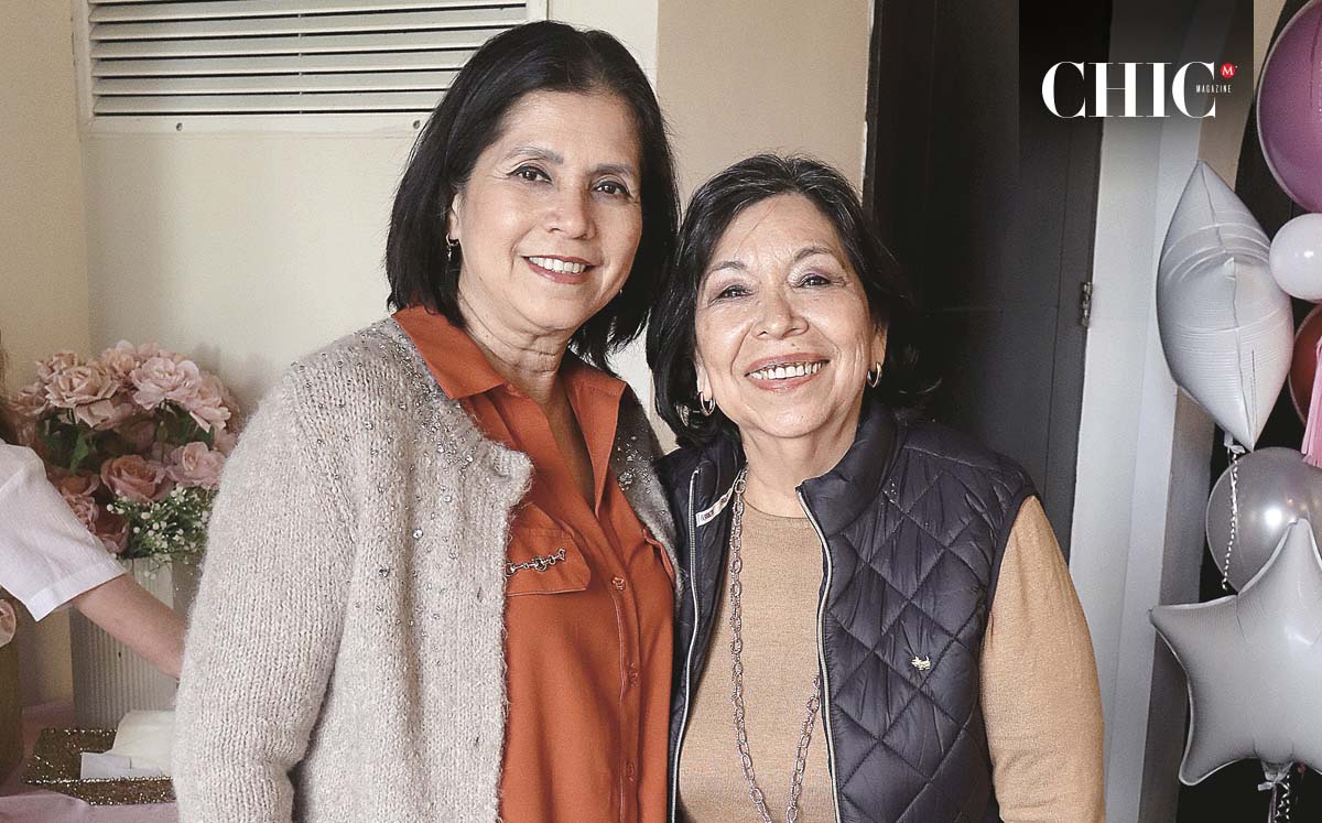 MARÍA LOURDES SÀNCHEZ Y ELENITA CARRETERO nos regalaron sus mejores sonrisas en el salón de Damas
