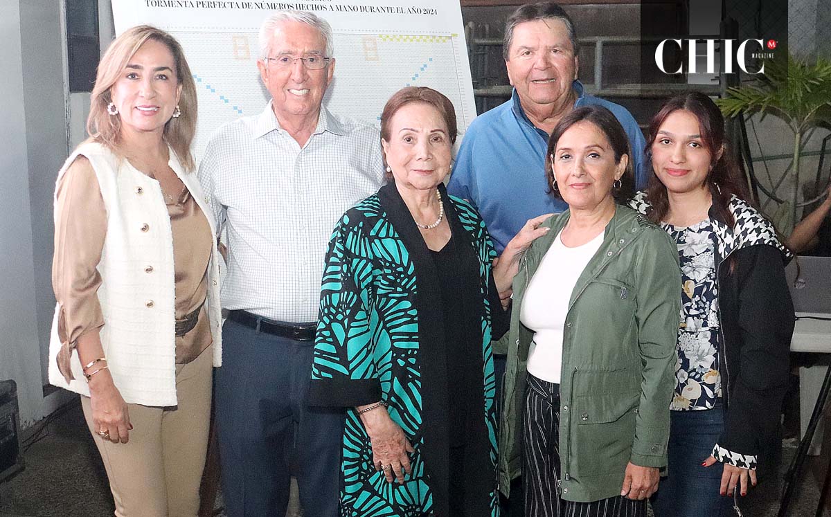 DIANA TREVIÑO, PEPE RÁBAGO, OFELIA DE RÁBAGO, MÍGUEL ÁNGEL RÁBAGO, PILAR RÁBAGO Y ANA SOFÍA SAAVEDRA llegaron puntuales a la residencia Rábago