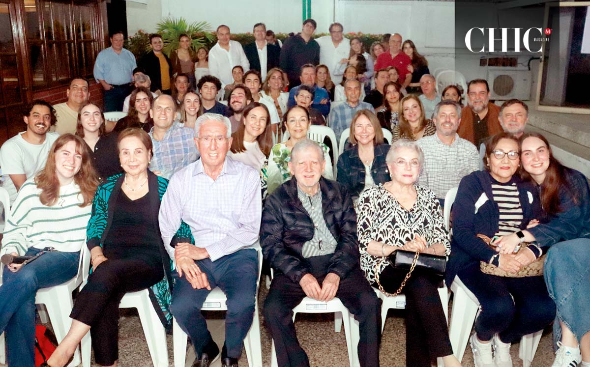 Invitados de PEPE RÁBAGO admiraron la obra y realizaron múltiples combinaciones llenando la tarde de risas y desafíos matemáticos