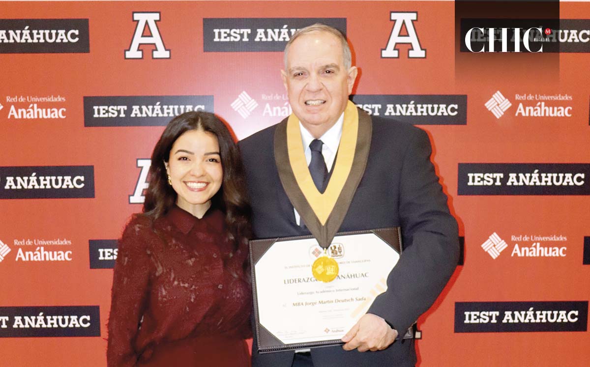 ELIZABETH DEUTSCH Y JORGE DEUTSCH nos regalaron sus mejores sonrisas en la ceremonia de Medallas de Liderazgo del IEST Anáhuac