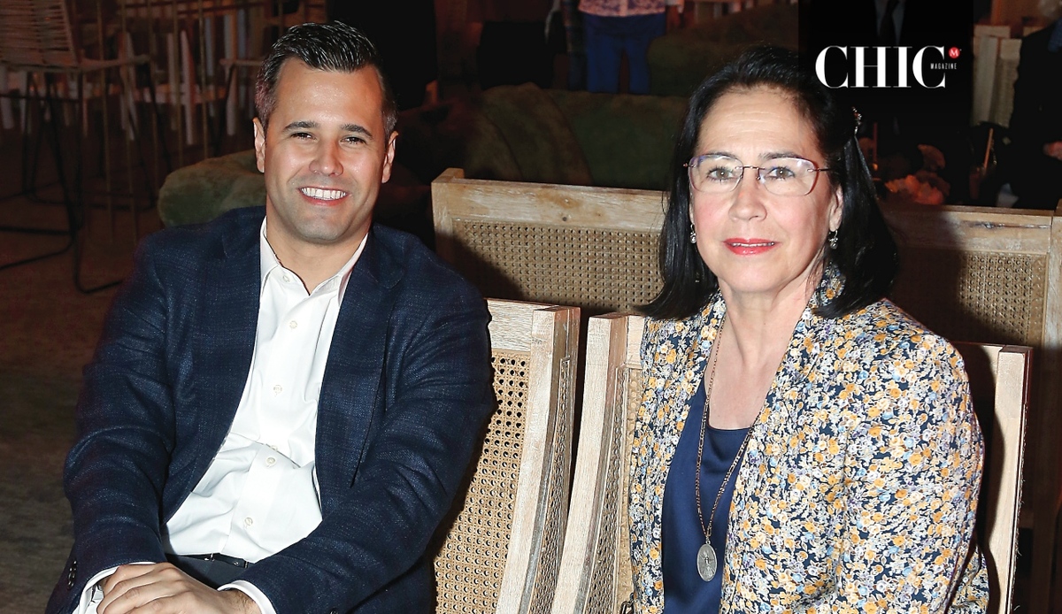Alejandro González y Cristina García de González