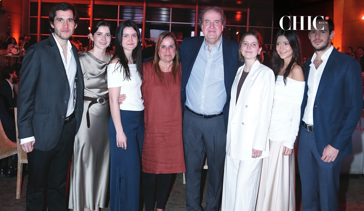 Bernardo Garza, Catalina Garza, Sofía Garza, Sylvia Garza, Bernardo Garza, Eugenia Garza, Bárbara Garza y Alfonso Garza
