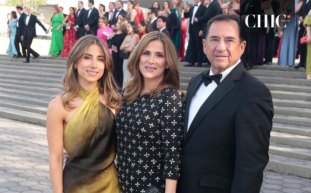 Lorenza Garza, Camila Zambrano y Roberto Garza