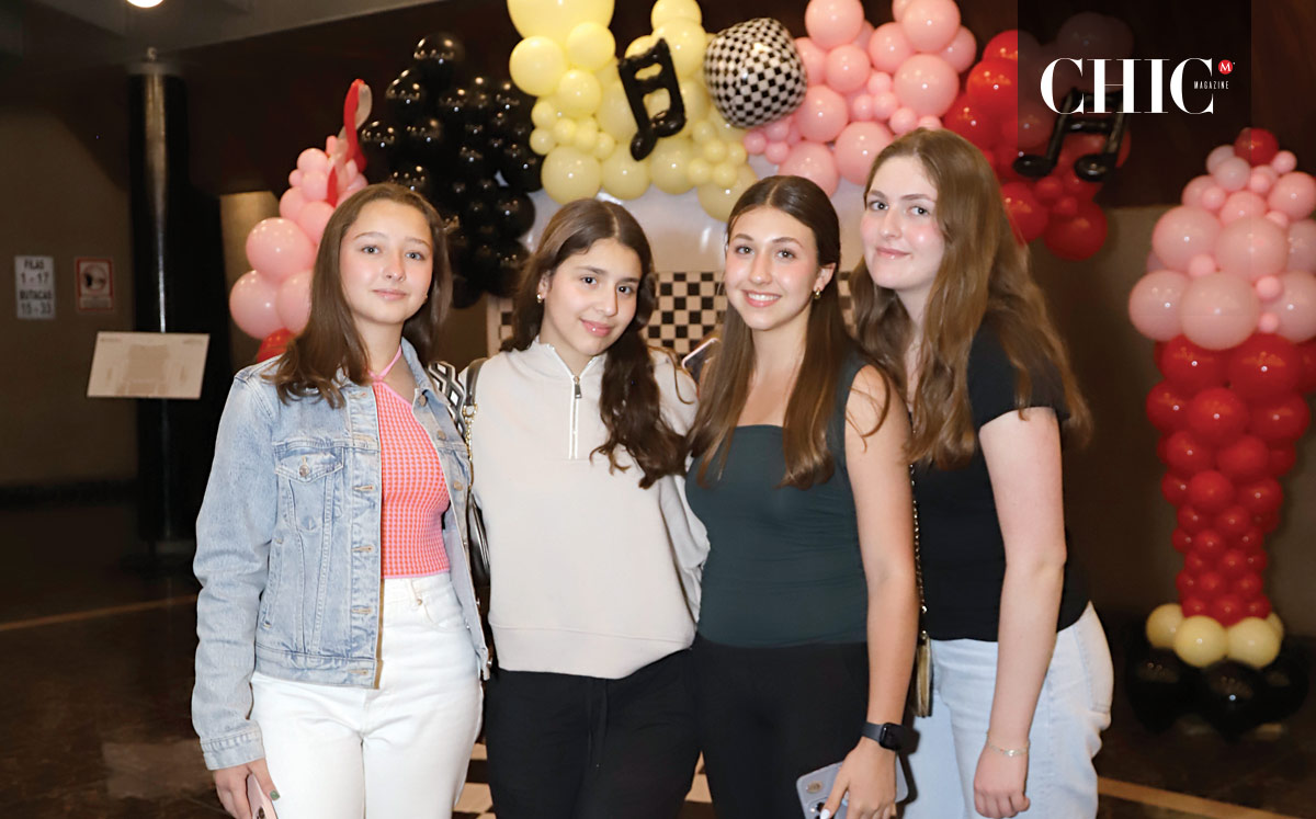 María Lucía Batarse, Montserrat Fernández, Bárbara León y Fernanda López