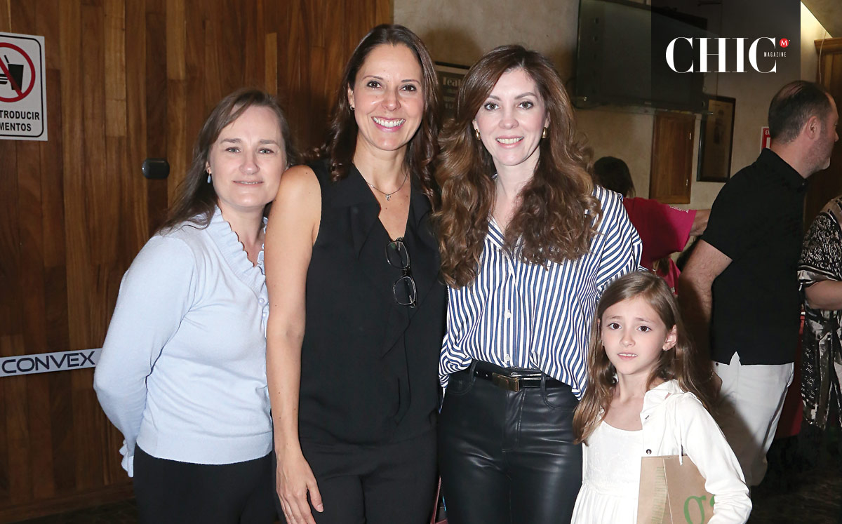 Mariana González, Yolis Cárdenas de Martínez, Fernanda Treviño de Welsh y Sofía Welsh