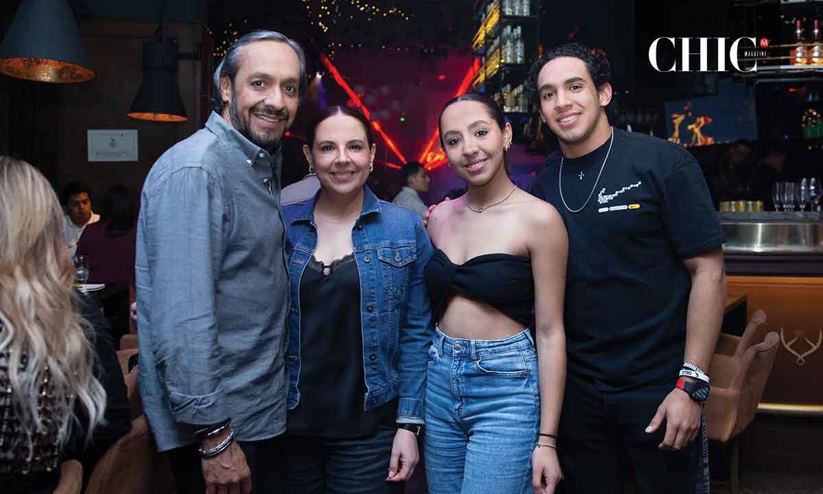 Jesús Linares, Nancy González, Natalia Mijares y Patricio Mijares