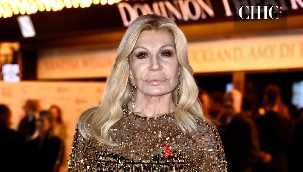 Dontalla Versace renuncia como Directora; ¿por qué y quién toma su lugar? (Foto: Getty)