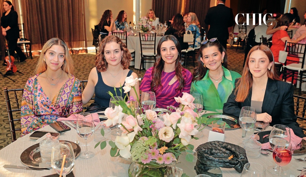 Esther Baltazar, Valeria Zambrano, Vanessa Safi, Luz Rubio y Karen Vera / Fotos: Daniel Saldívar