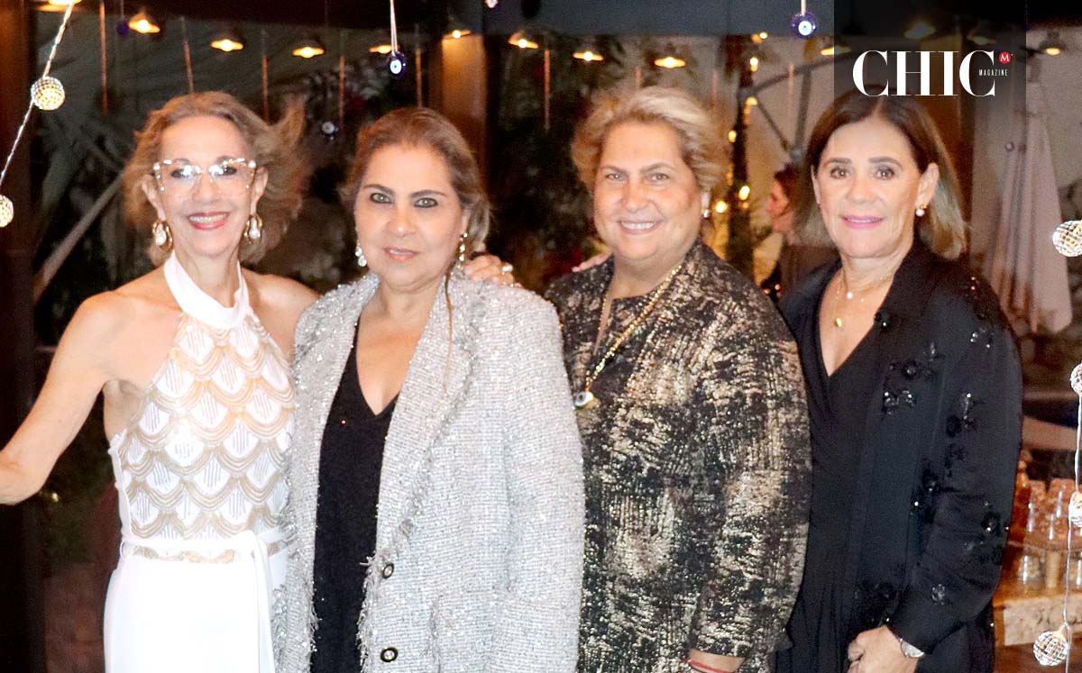 MELA JUREIDINE, ILIANA MOSES, IVONNE MOSES Y MARTHA TREVIÑO compartieron risas mientras se dejaban llevar por la emoción