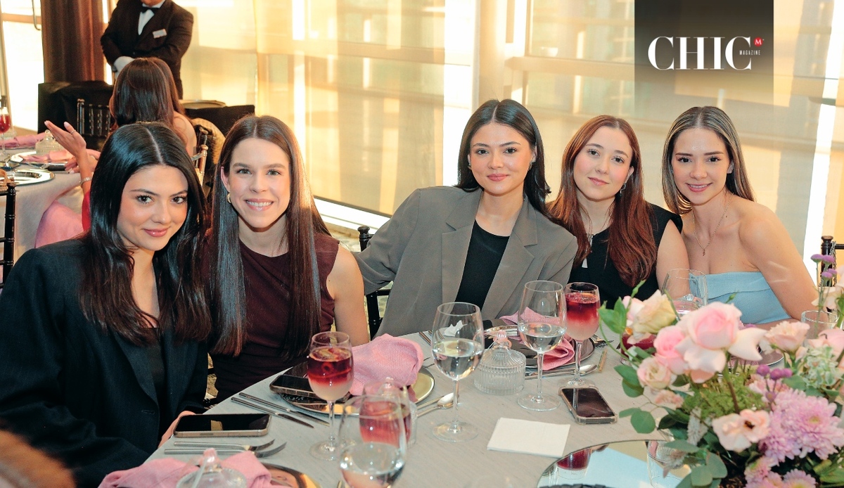 Paola Bárcena, Ana Lucía González, Andrea Bárcena, Natalia Martínez y Priscila Kuri