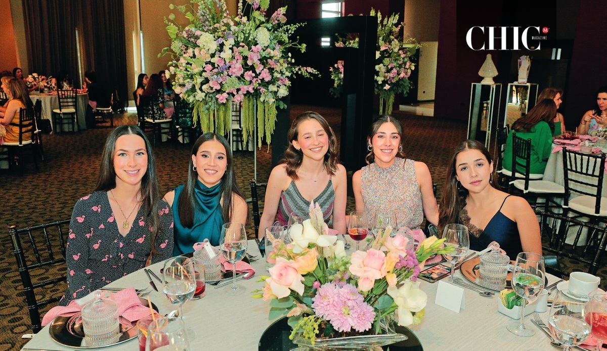 Paulina Garza, Fernanda Muñoz, María González, Mariela Guzmán y Arissa Fernández