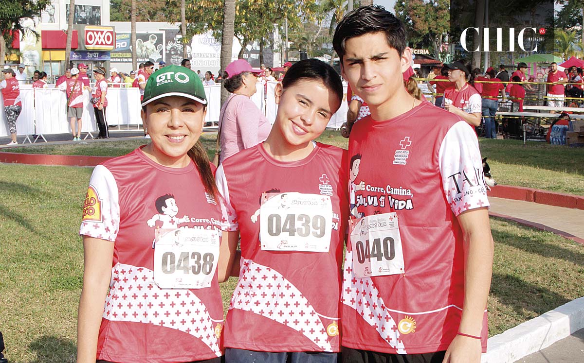 TANIA MÁRQUEZ, VALERIA LÓPEZ Y MIGUEL DOMÍNGUEZ