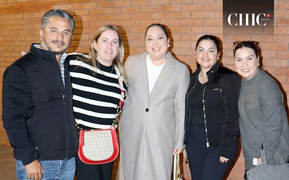 VICENTE SARO, ANDREA DE SARO, ROSSY ACUÑA, NANCY Y LUPITA CASTELLANOS