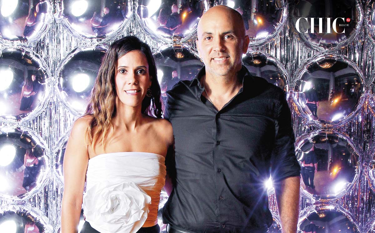 ANA LILI MARTÍNEZ Y LUIS GOVELA felices de poder celebrar junto a Vero su cumple