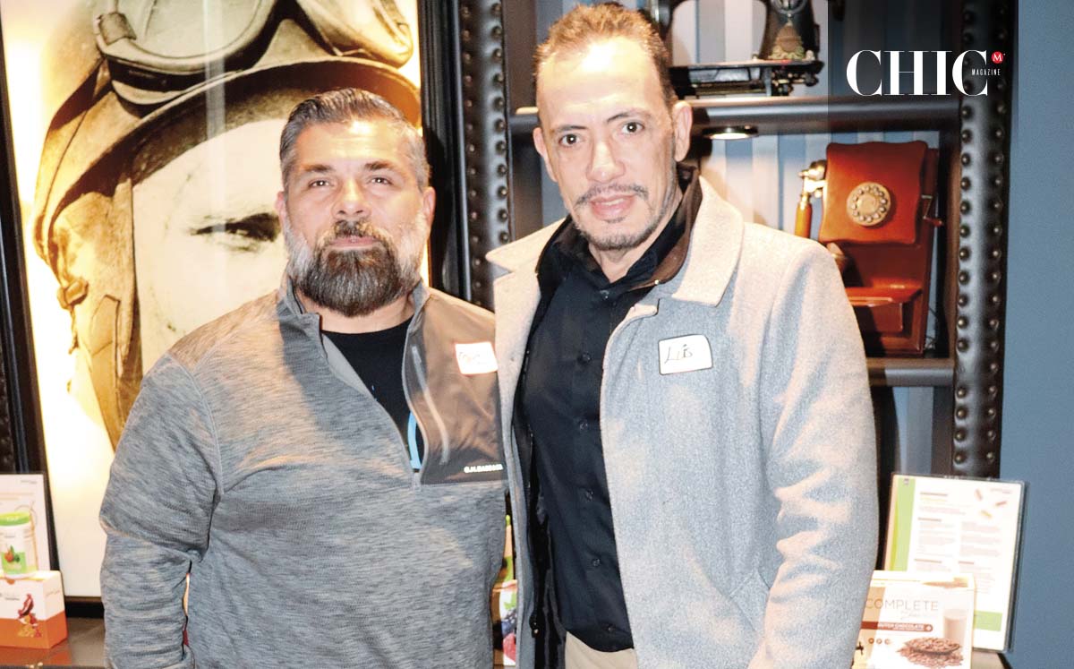 CARLOS GALVÁN Y LUIS BARGUENGOITIA se encontraron atentos ante la conferencia