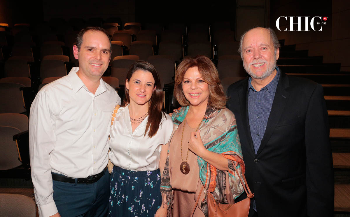 Enrique Bay Benavides, Daniela Jasso, Magdalena Benavides y Enrique Bay