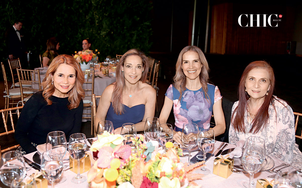 Marcia de Llaguno, Miriam De la Garza, Jéssica Ochoa de Hernández y Katia Kawas / Fotos: Roberto Alvarado