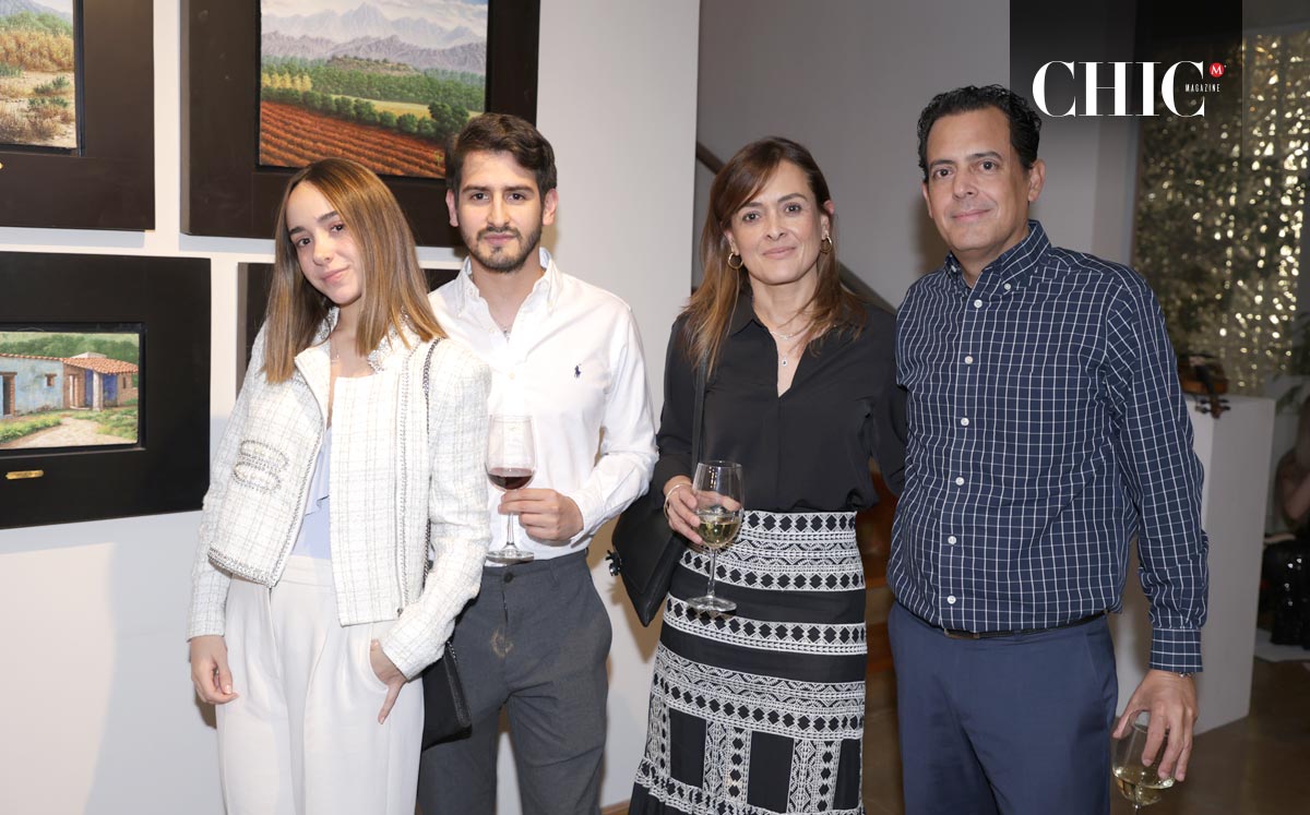 Monse, Emiliano, Mónica y Armando