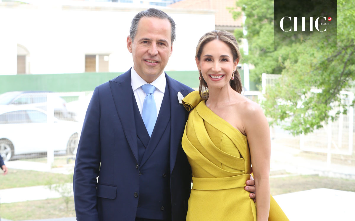 PAPÁS DEL NOVIO. Carlos Llovera y Ale Plancarte de Llovera