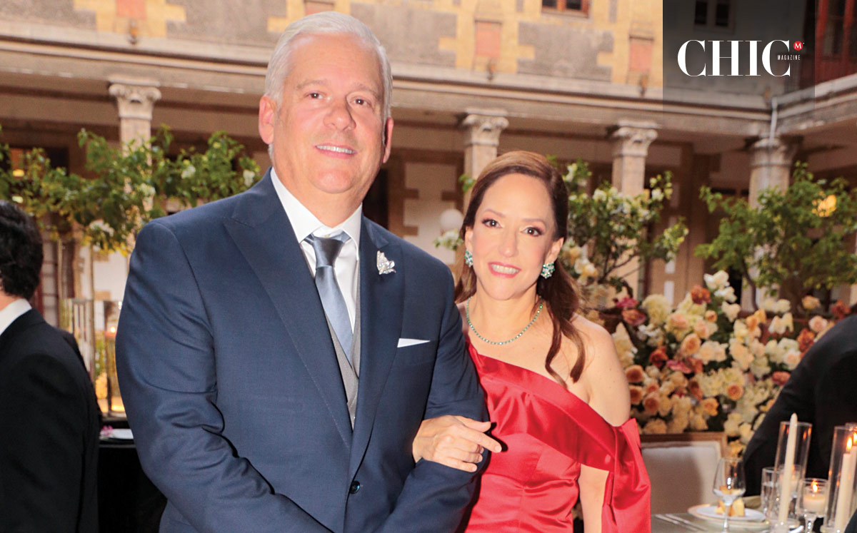 Papás del novio. Francisco González Ballesteros y Lorenza Herrera de González Ballesteros