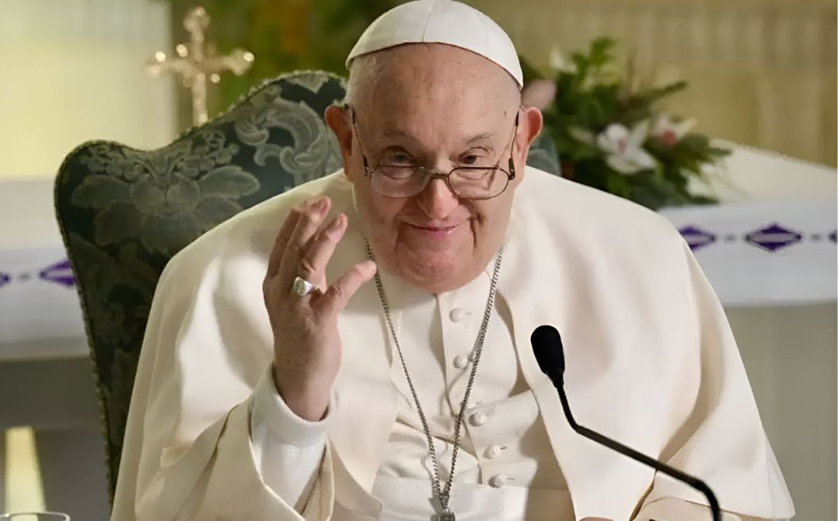 El Vaticano revela que médicos evaluaron suspender el tratamiento del papa Francisco (Instagram)